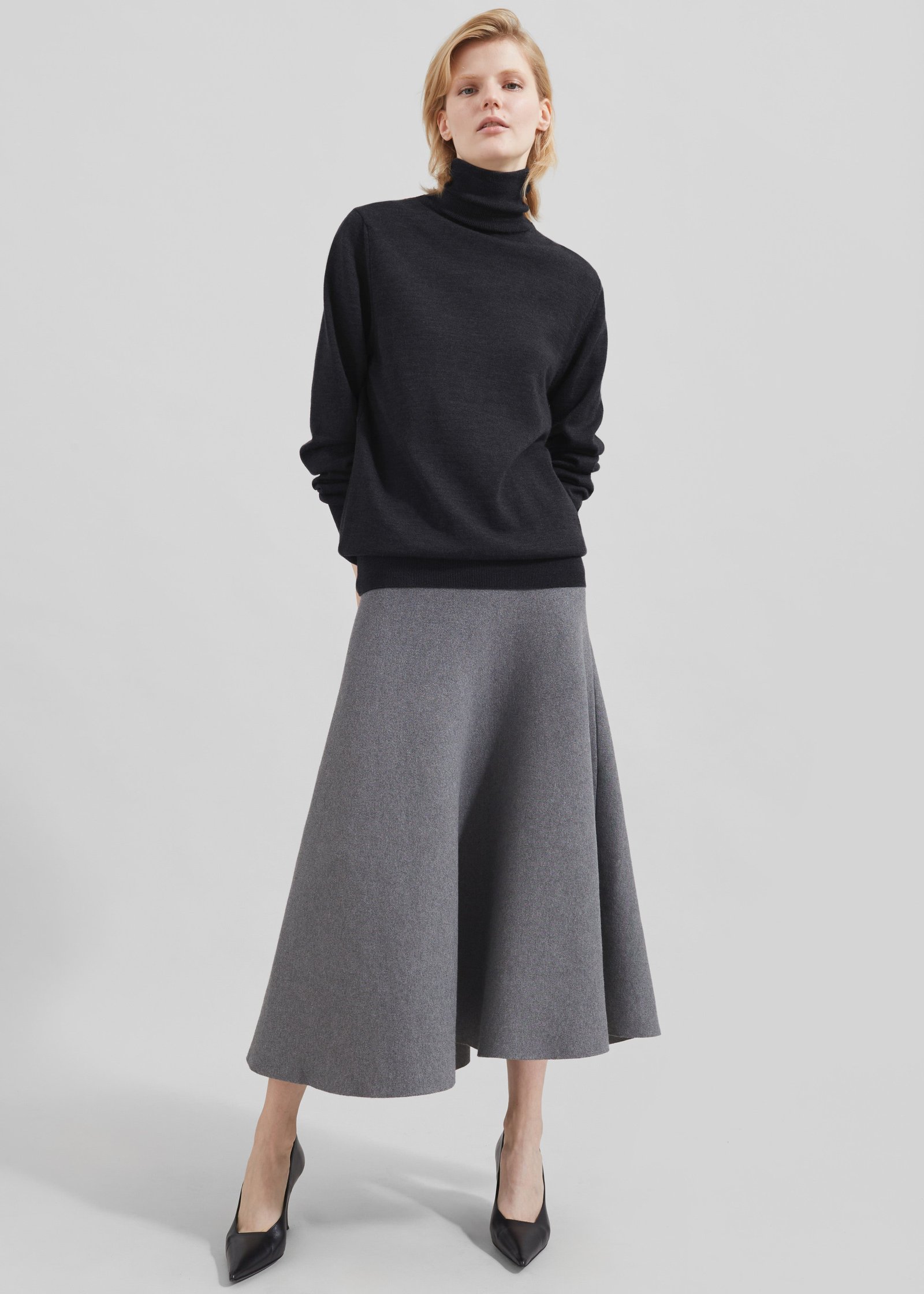 Eve Thin Turtleneck Sweater - Dark Grey Melange - Image 5