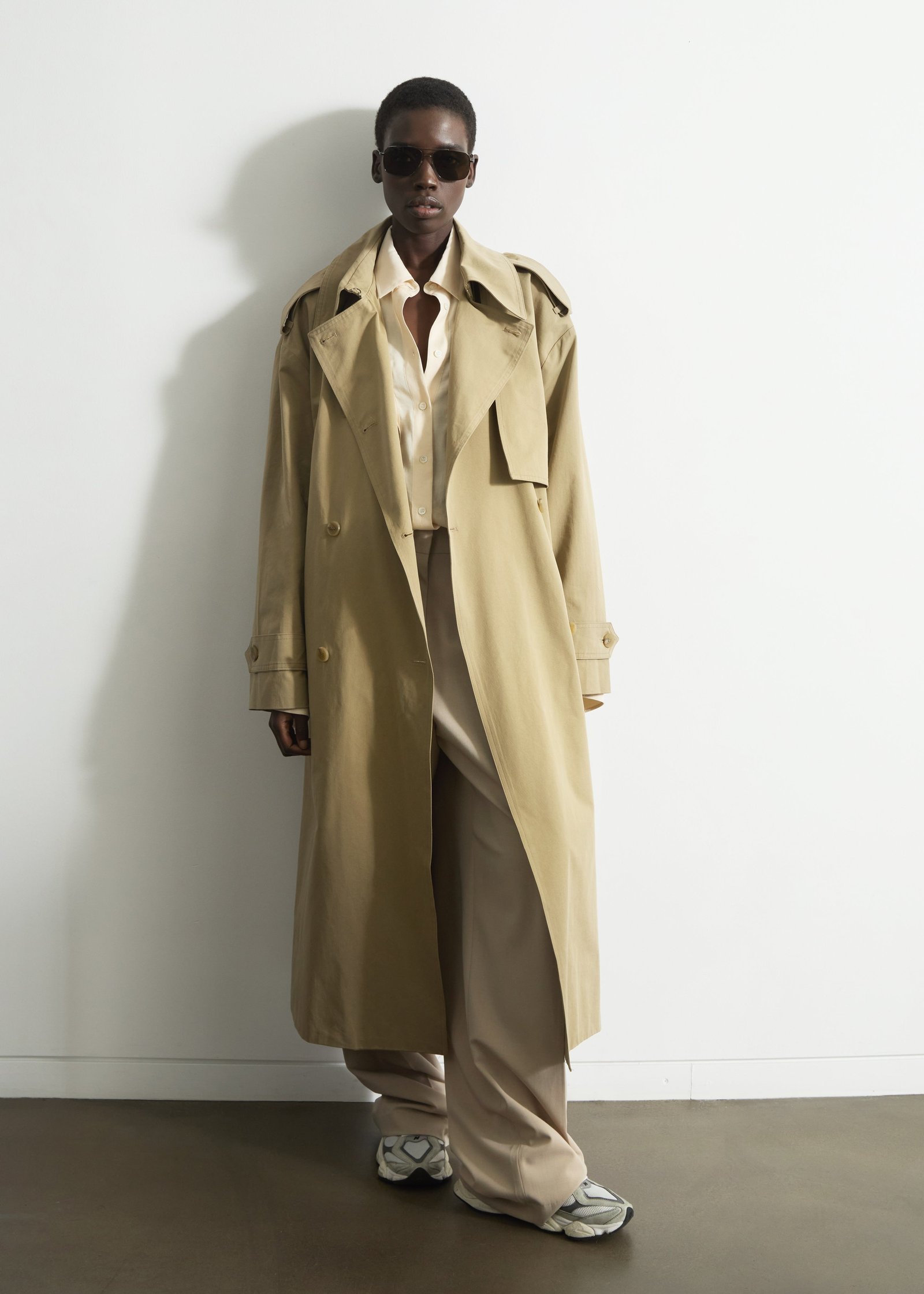 Nabesna Trench Coat - Beige - Image 7