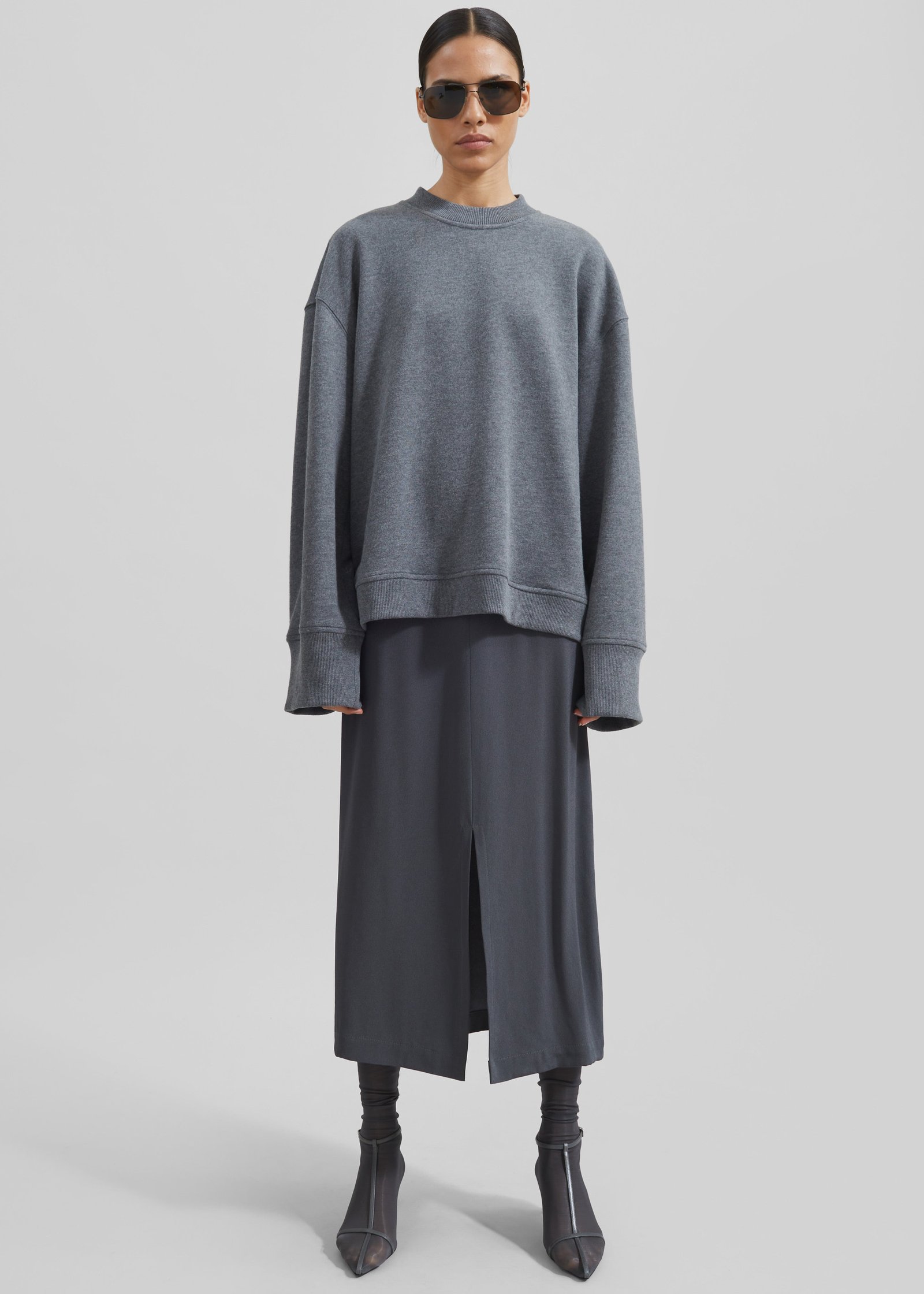 Talia Sweatshirt - Dark Grey - Image 7